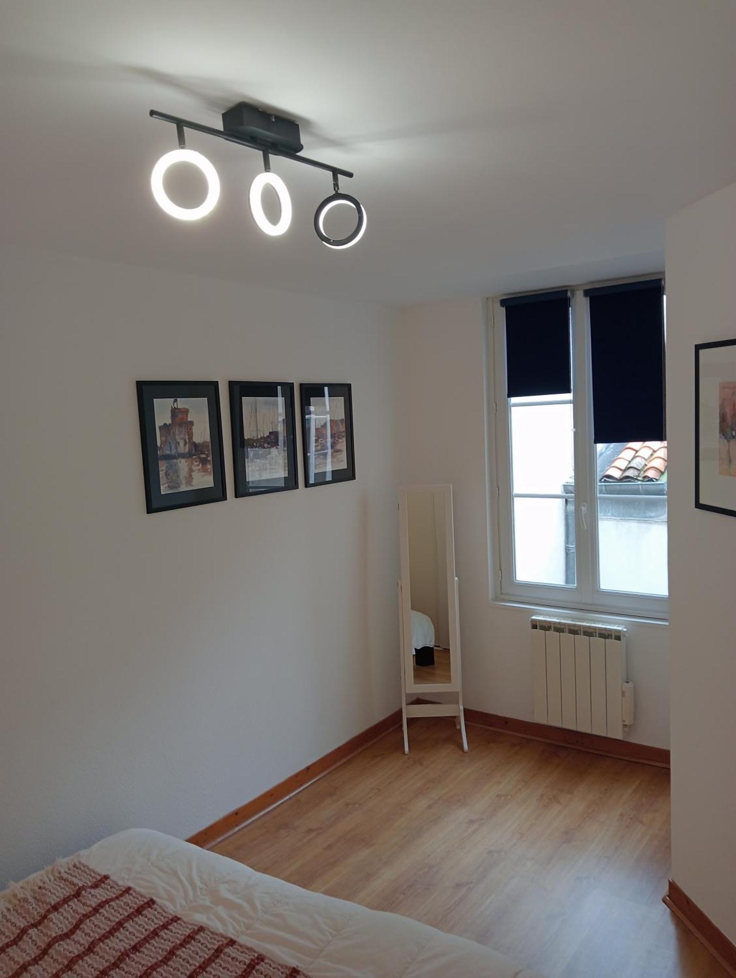 Appartement Les Arcades, T2 En Hypercentre à La Rochelle  Extérieur photo