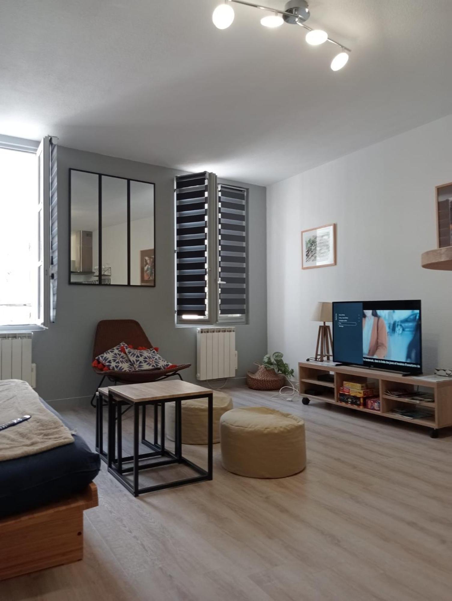 Appartement Les Arcades, T2 En Hypercentre à La Rochelle  Extérieur photo