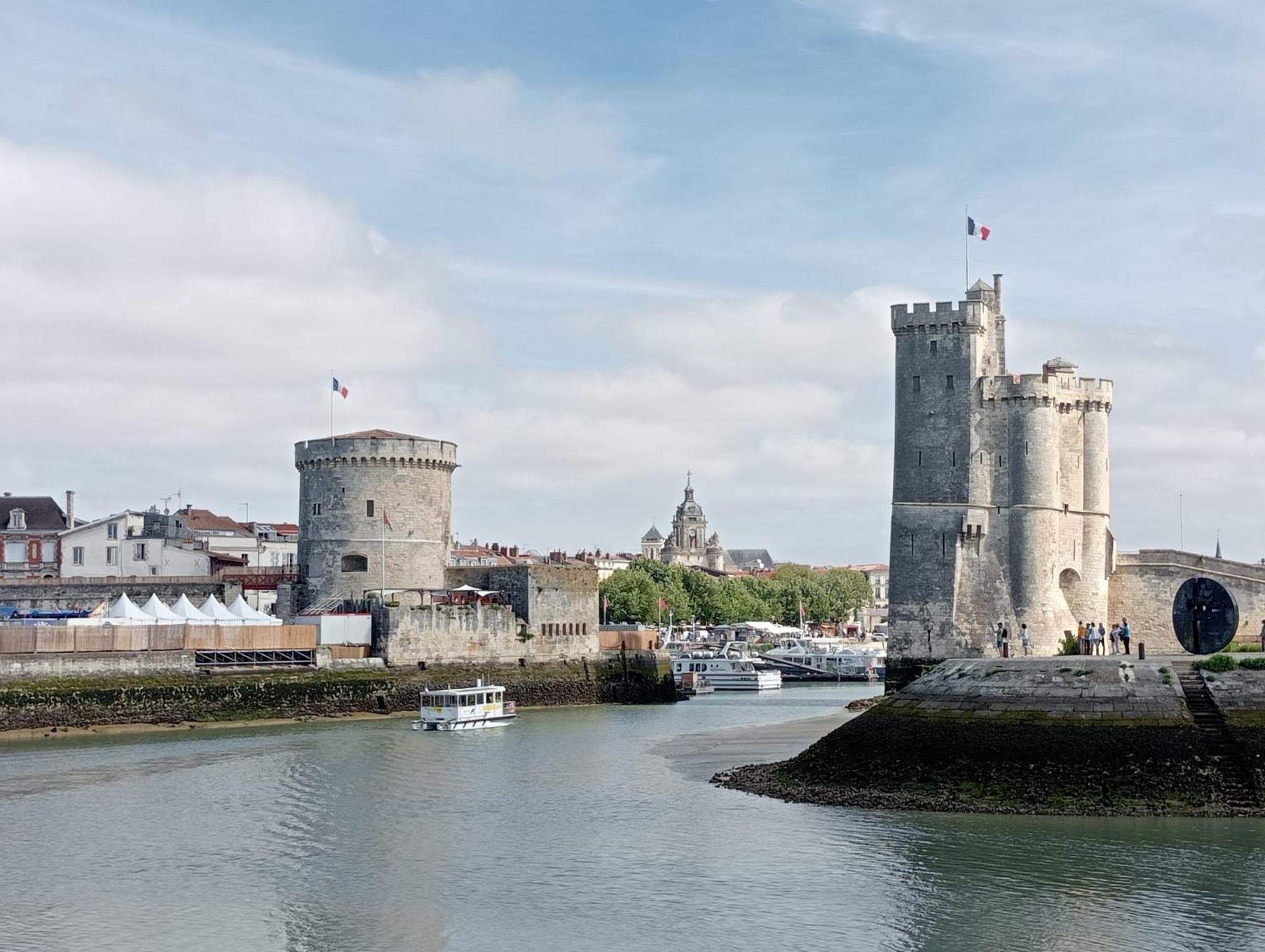 Appartement Les Arcades, T2 En Hypercentre à La Rochelle  Extérieur photo